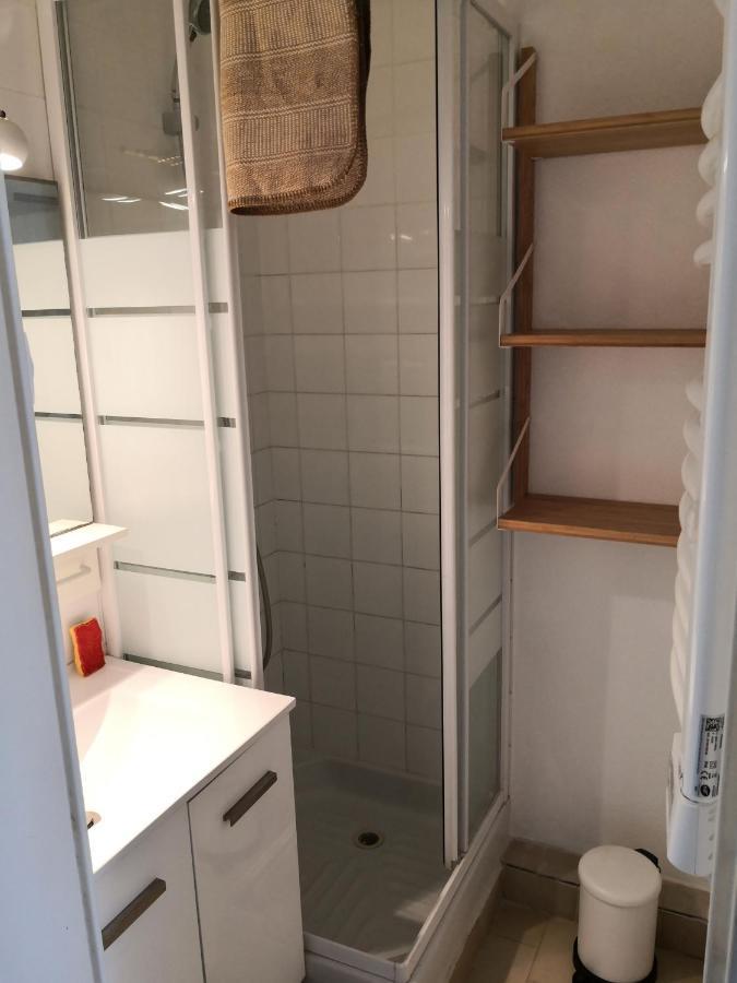 Studio A Hyeres Port - Proche De Toutes Commodites Exterior photo