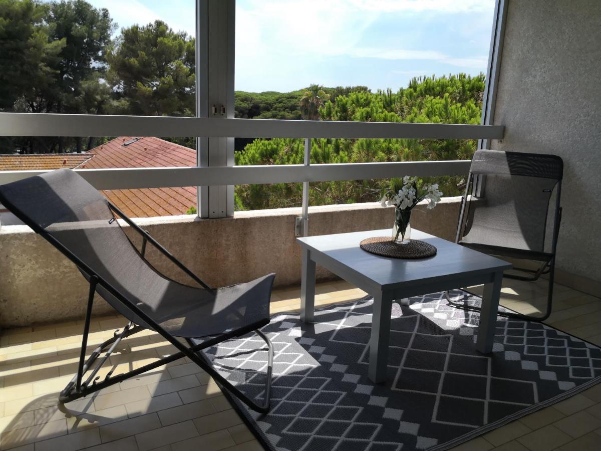 Studio A Hyeres Port - Proche De Toutes Commodites Exterior photo