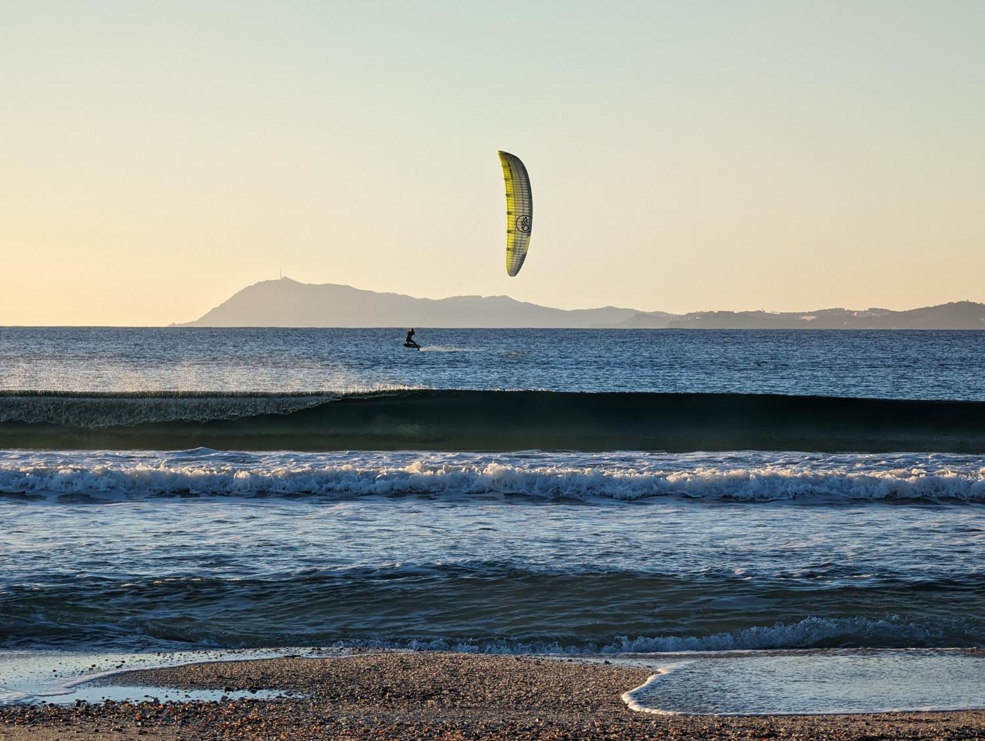 Studio A Hyeres Port - Proche De Toutes Commodites Exterior photo