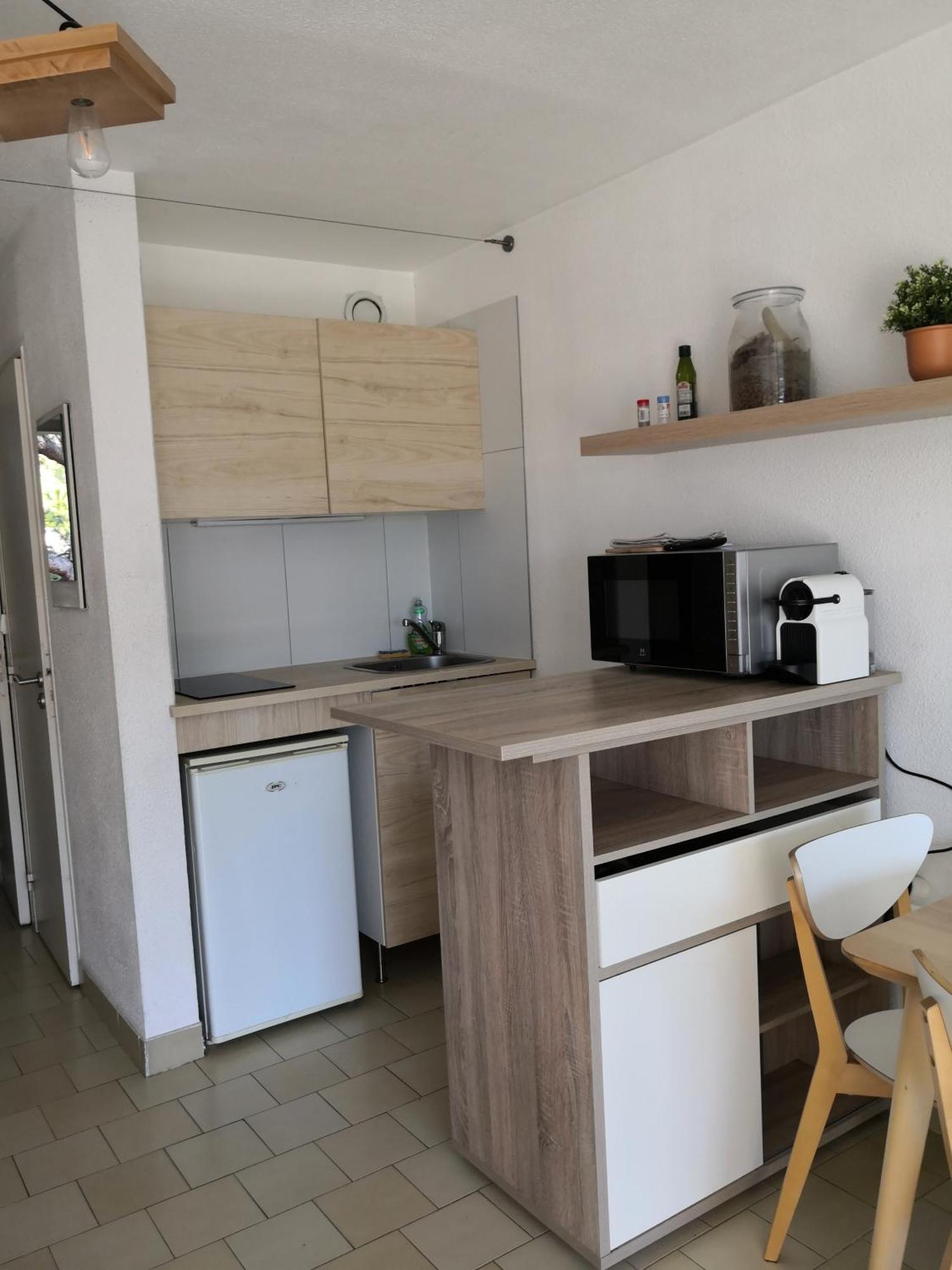 Studio A Hyeres Port - Proche De Toutes Commodites Exterior photo